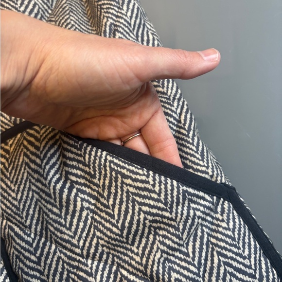 J. Crew Black grey Herringbone zip front high collar Vest w pockets size Medium - Picture 8 of 10